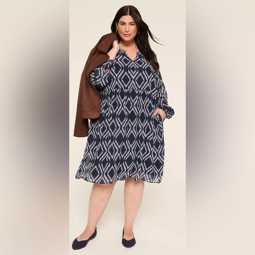 Lane Bryant Long-Sleeve Split-Neck Dress Geometric Navy and White Dress Size 24